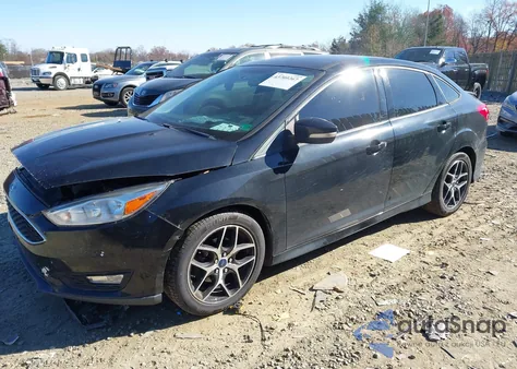 2015 Ford Focus Se z USA, uszkodzony, nr VIN 1FADP3F21FL253199